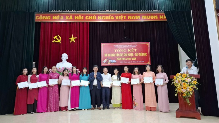 TƯNG BỪNG HỘI THI GIÁO VIÊN DẠY GIỎI CẤP HUYỆN NĂM HỌC 2024-2025